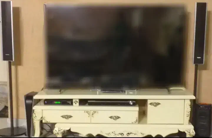 جا کفشی و میز تلوزیون|میز تلویزیون|اندیشه, اندیشه فاز ۳|دیوار