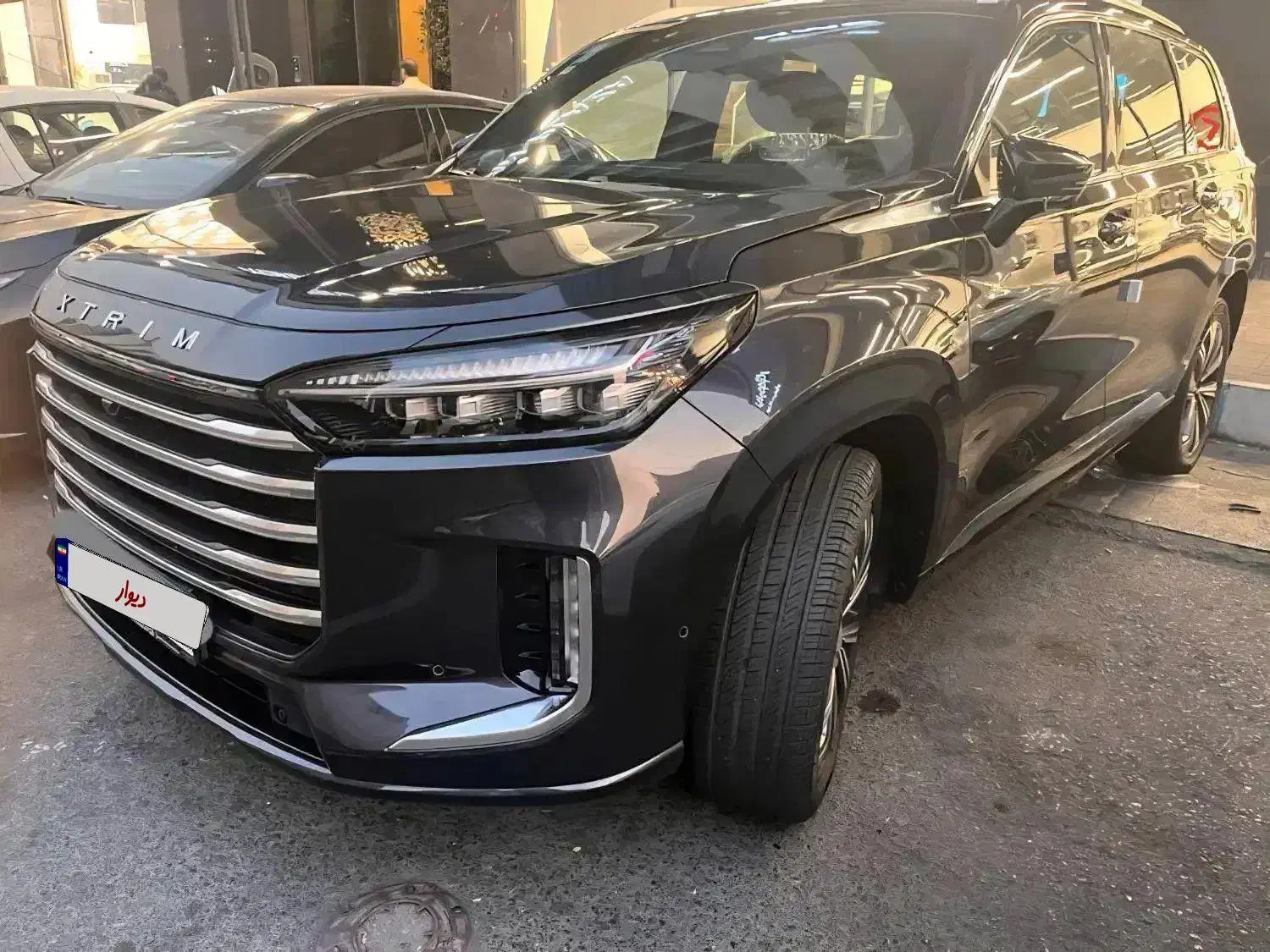 اکستریم وی‌ایکس ۷ نفره خاکستری تیره|خودرو سواری و وانت|تهران, سعادت‌آباد|دیوار