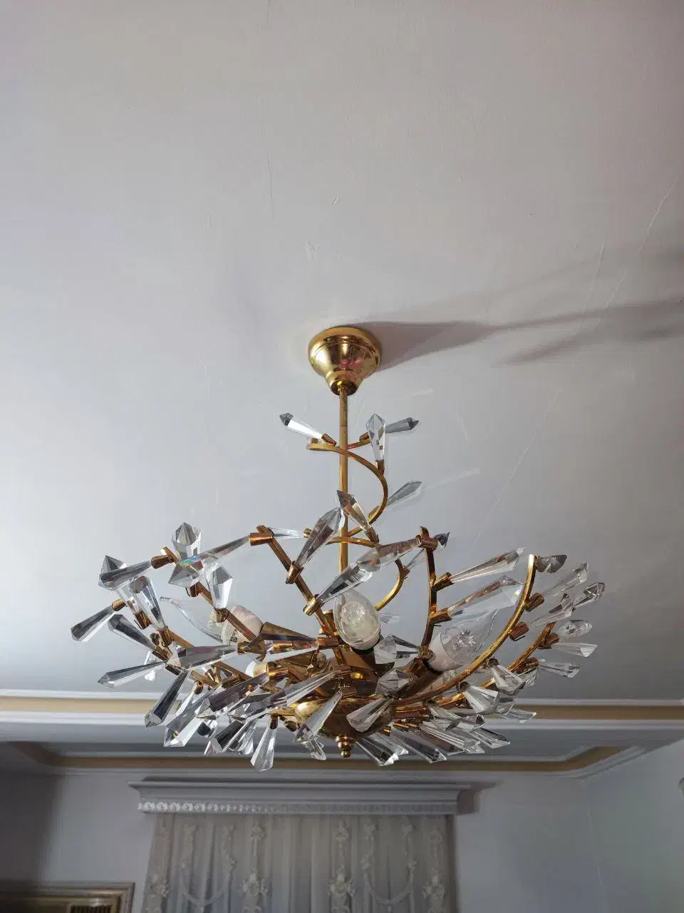 لوستر برنجی ،همراه لامپ رایگان|لوستر و چراغ آویز|رشت, دیانتی|دیوار