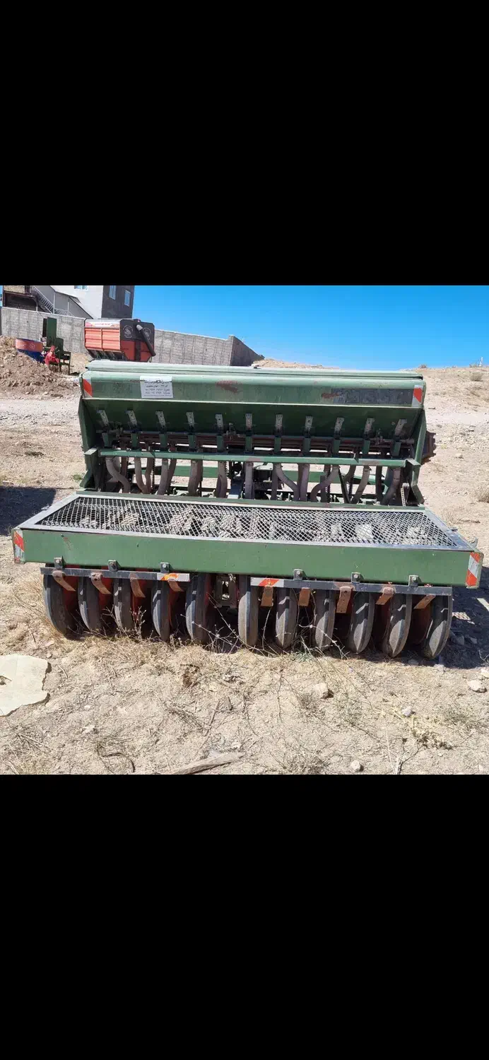 عمیق کار|ماشین‌آلات صنعتی|آوج, |دیوار