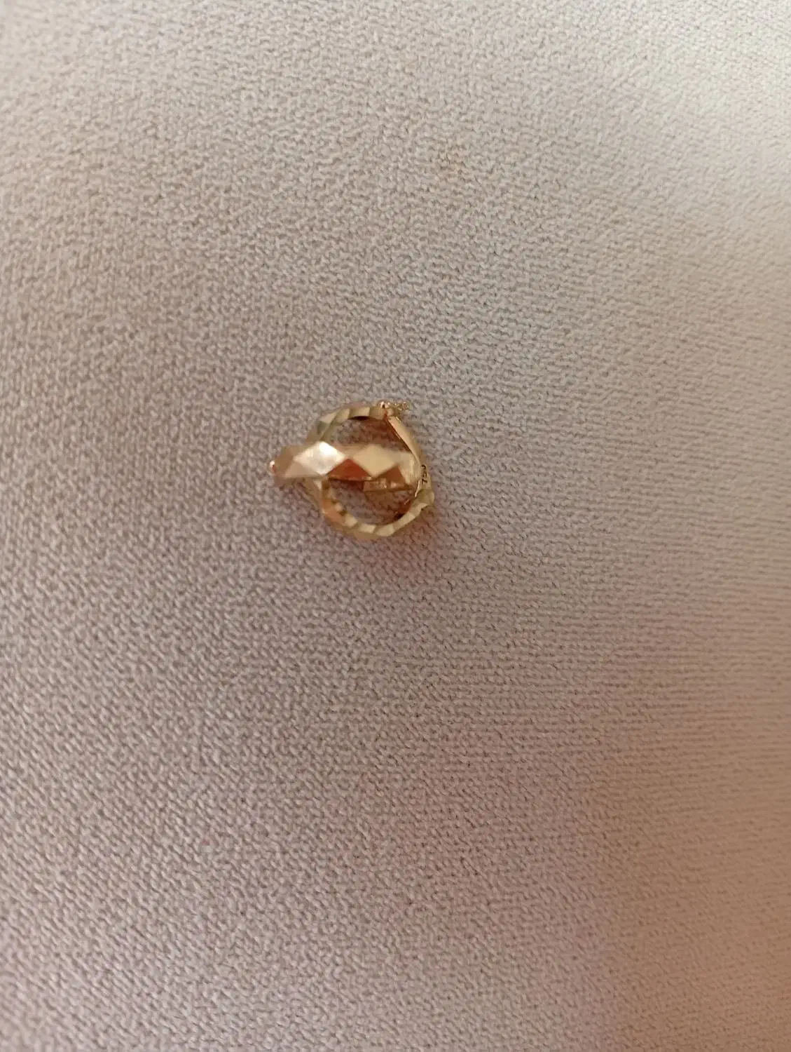 گوشواره کلیبسی طلا نو نو|جواهرات|صدرا-فارس, فاز ۱|دیوار