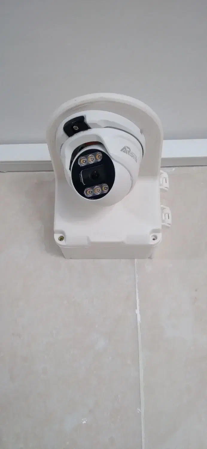 نصاب دوربین مداربسته ودزگیر اماکن|دوربین مداربسته|باغستان, |دیوار