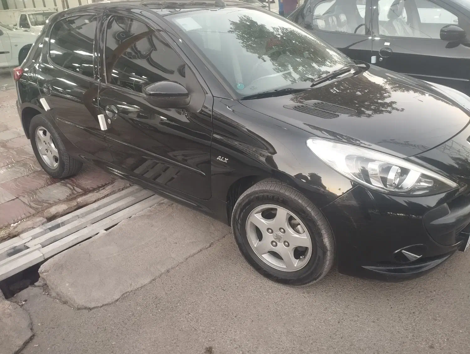 پژو 207 مشکی اتومات|خودرو سواری و وانت|خرمآباد, |دیوار