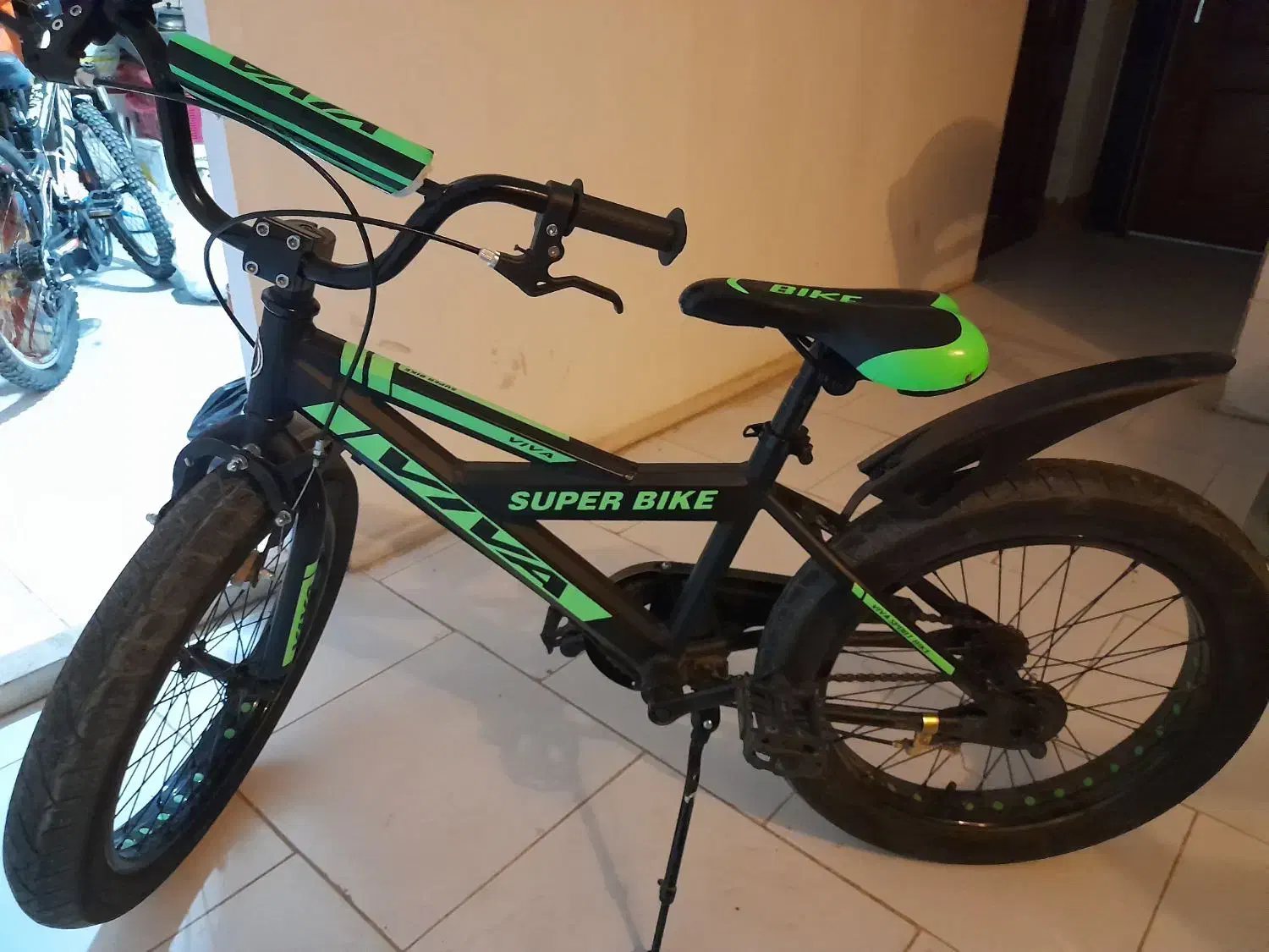 دوچرخه بسیار تمیز مناسب ۸ تا ۱۱سال|دوچرخه، اسکیت، اسکوتر|اصفهان, کوی ولی عصر|دیوار