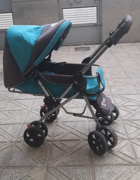 سرویس گهواره،کالسکه،کریر،روروک|اسباب و اثاث بچه|نیشابور, شهرک فرهنگیان|دیوار