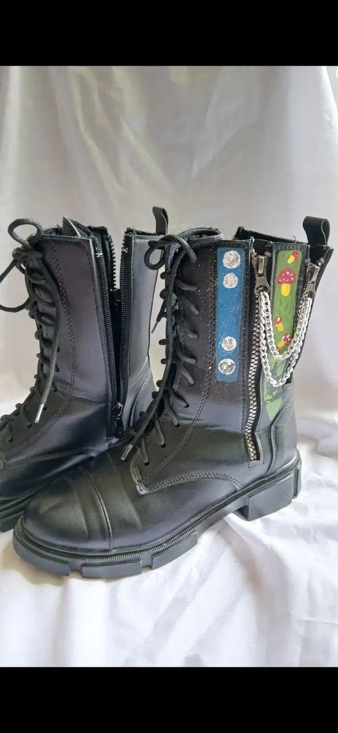 بوت|کیف، کفش، کمربند|قشم, |دیوار