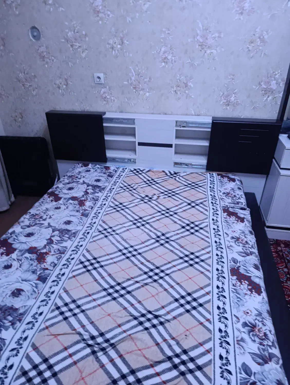 تختخواب دو نفره تخت خواب دونفره|تخت و سرویس خواب|همدان, |دیوار