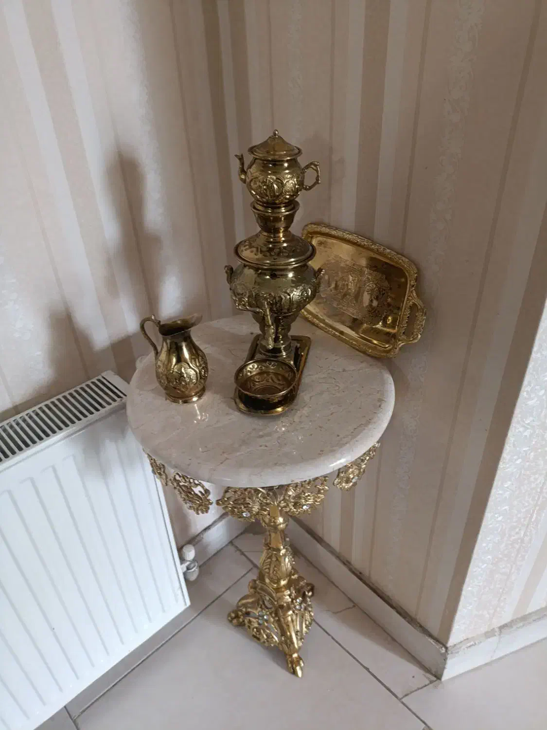 میز گرد|میز تلفن|اراک, |دیوار