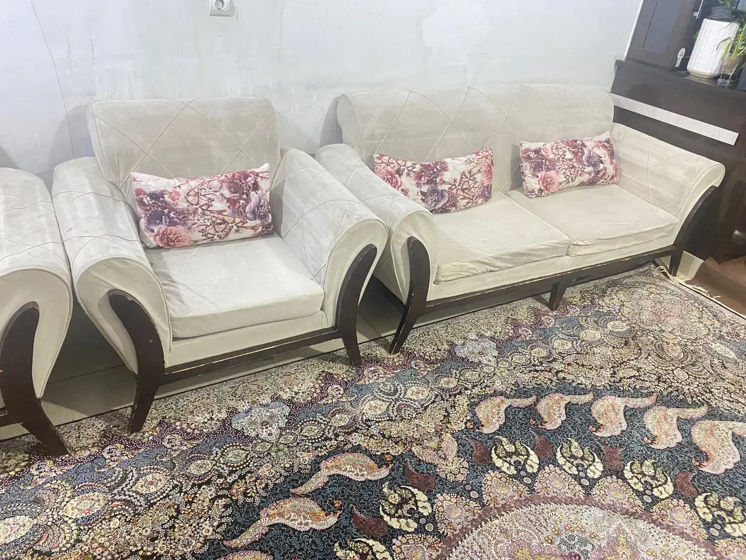 مبل|مبلمان خانگی و میز عسلی|اهواز, زیتون کارگری|دیوار