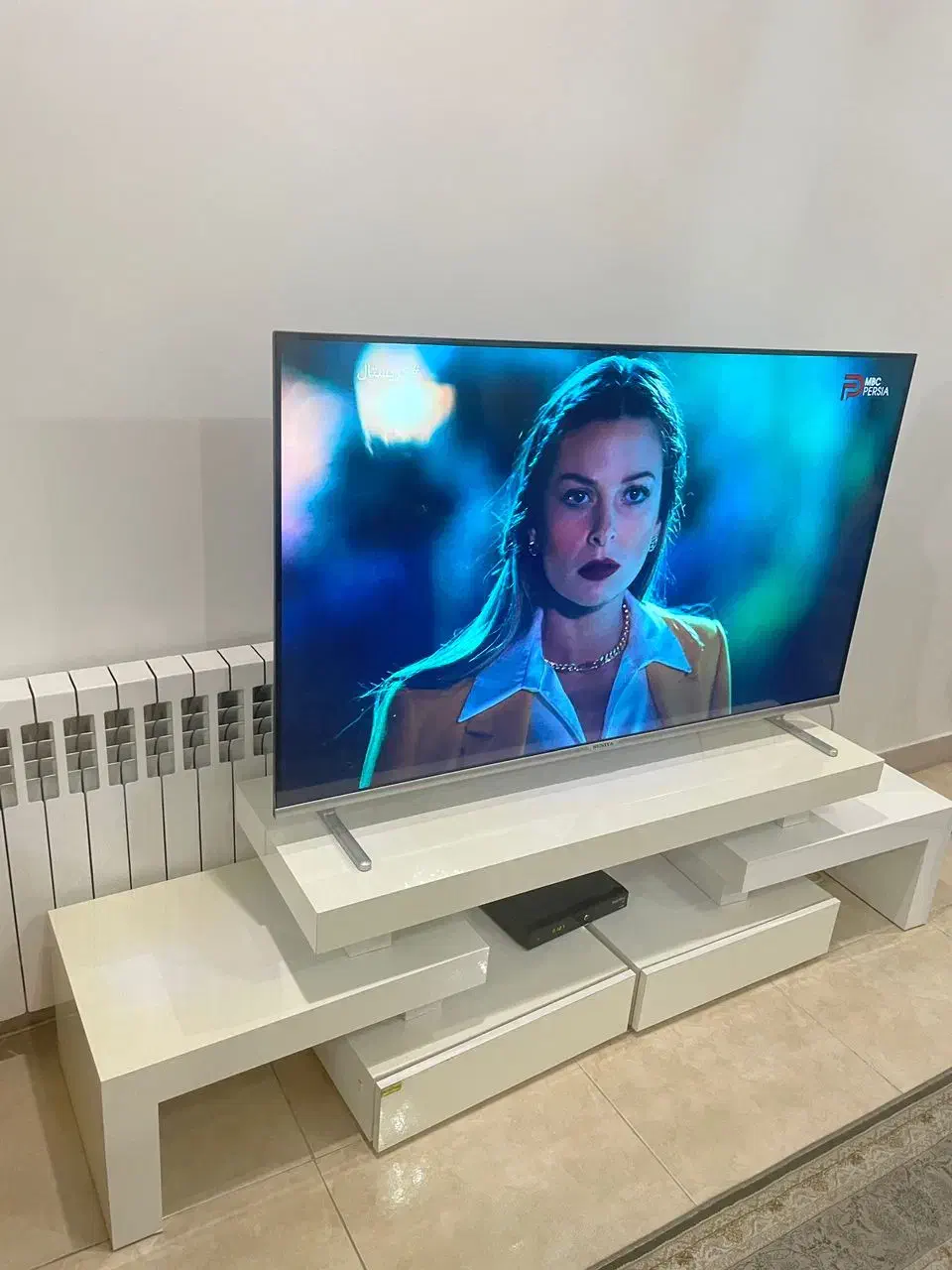 میز تی وی|میز تلویزیون|زرندیه, |دیوار