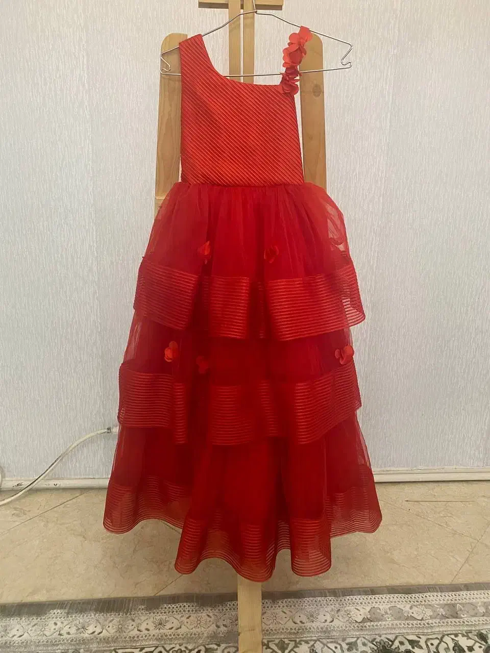 پیراهن مجلسی دخترانه|کفش و لباس بچه|هشتگرد, هشتگرد قدیم|دیوار