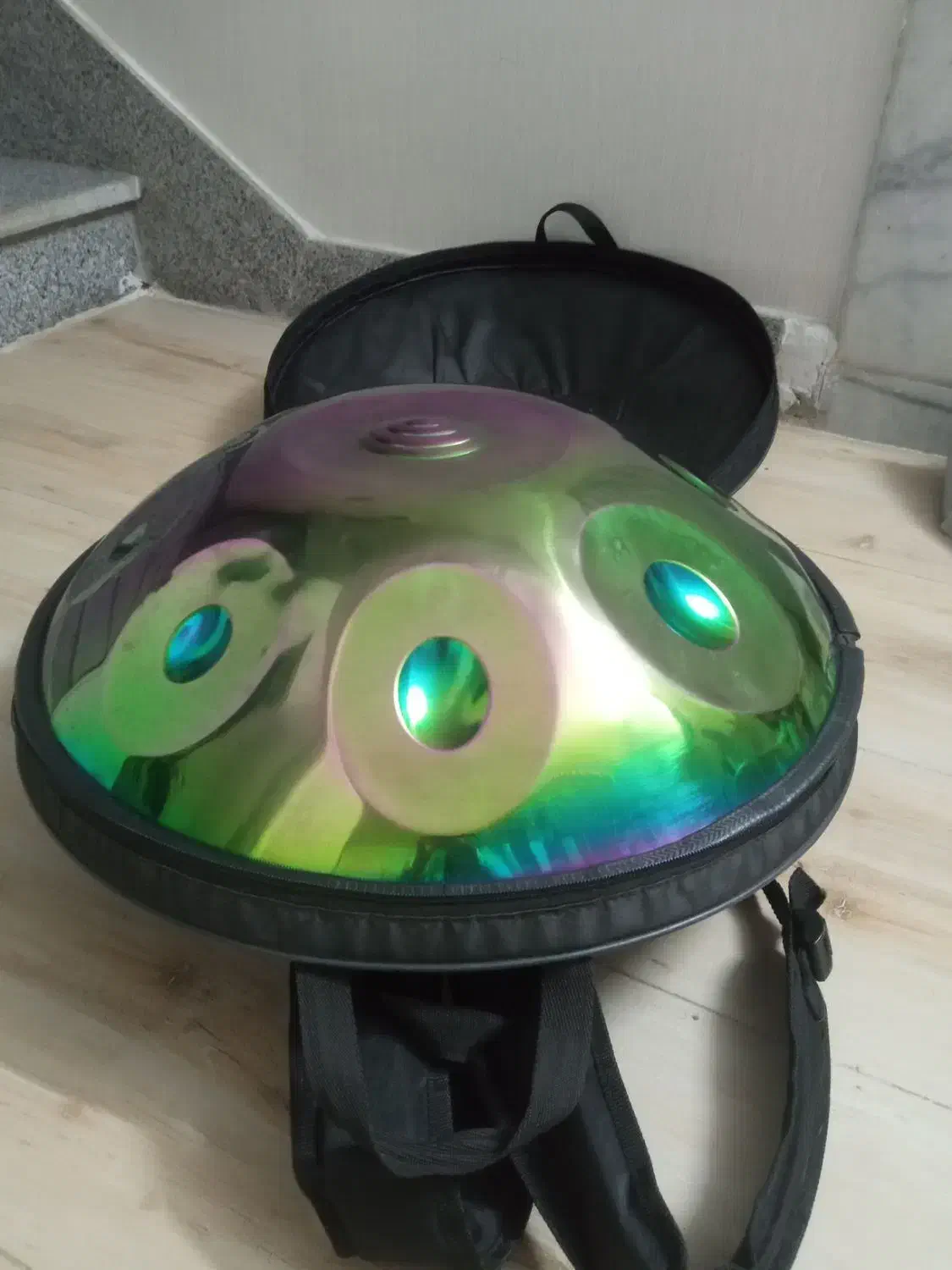 هنگ درام تمیز|درام و پرکاشن|نیشابور, بلوار گلها|دیوار