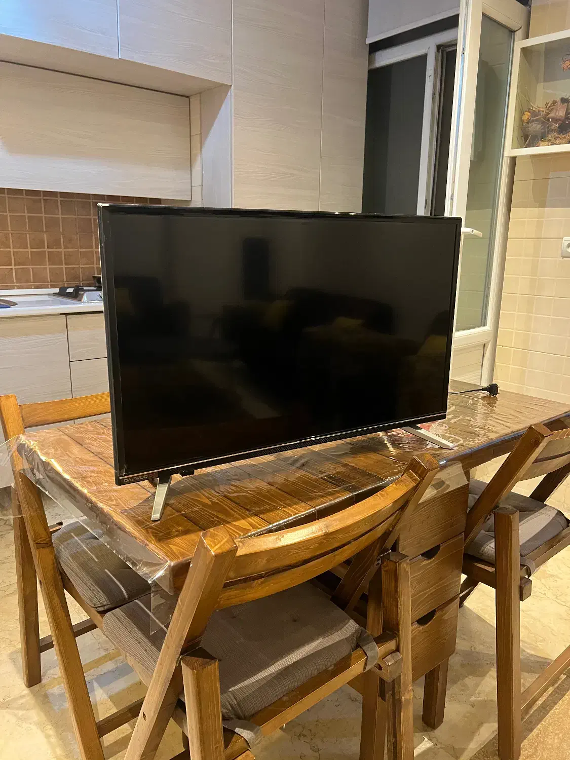 تلوزیون ۳۲ اینچ  دوو اصل کره  در حد اکبند|تلویزیون و پروژکتور|تهران, سردارجنگل|دیوار