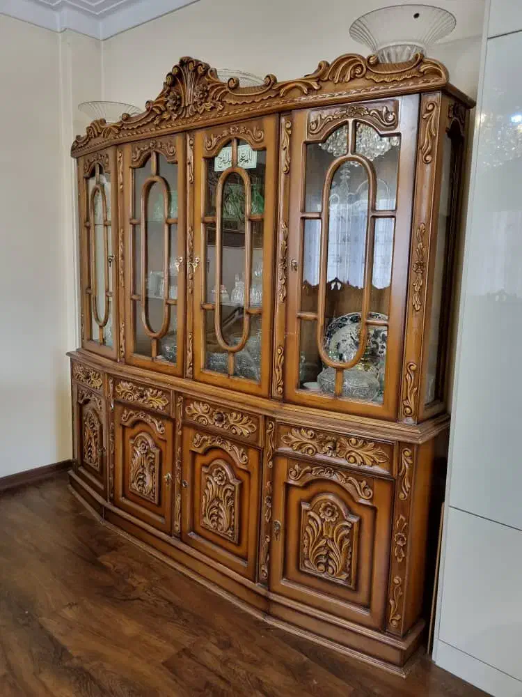 بوفه (ویترین) چوبی منبتکاری|بوفه، ویترین، کنسول|تهران, میرداماد|دیوار