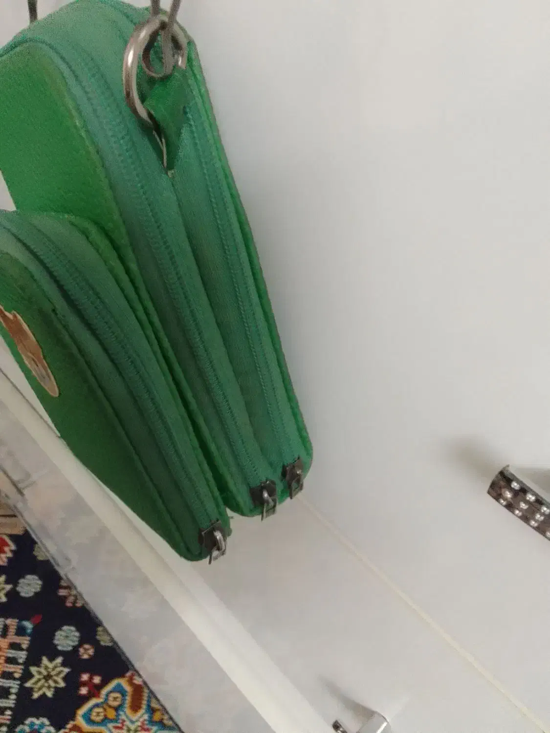 کیف نونو دسته زیباش شکسته ولی زیاد استفاده نشده|کیف، کفش، کمربند|بروجرد, |دیوار