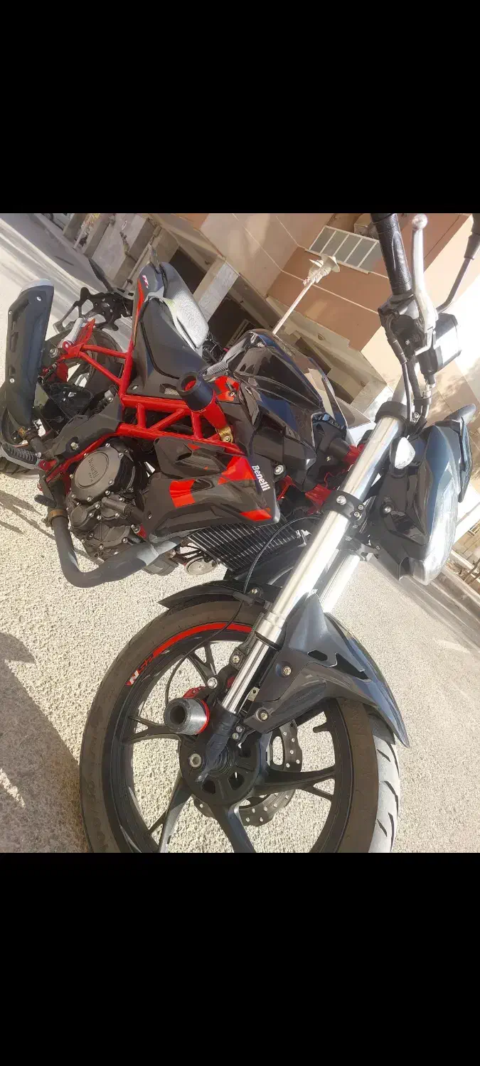 بنلی ۲۵۰ تک سیلندر ۱۴۰۰ در حد|موتورسیکلت|قم, پردیسان|دیوار