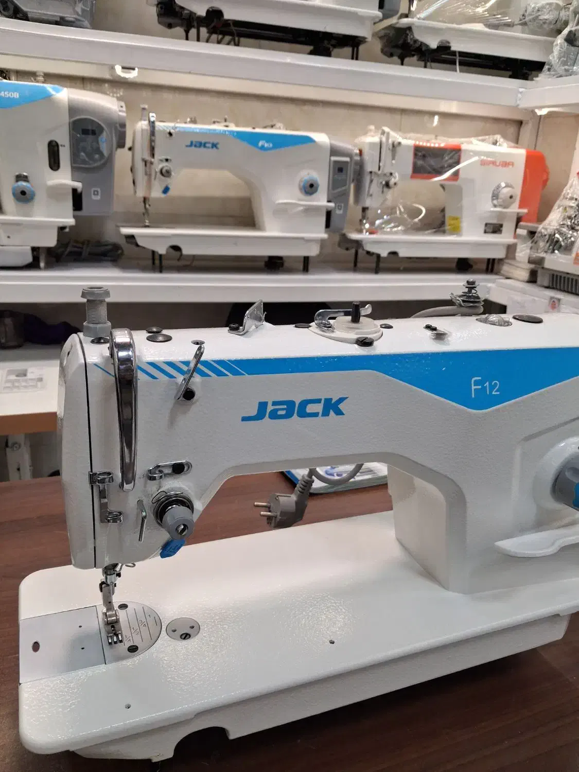 چرخ صنعتی دینام سرخود جک درحداک F12|چرخ خیاطی و ریسندگی|قم, شاه ابراهیم|دیوار