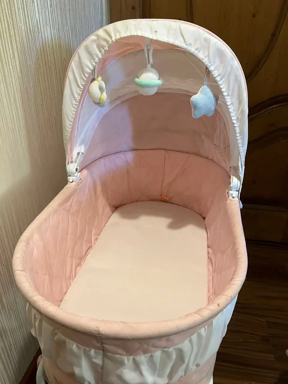 تخت کنار مادر|تخت و صندلی بچه|فردیس, داوری|دیوار