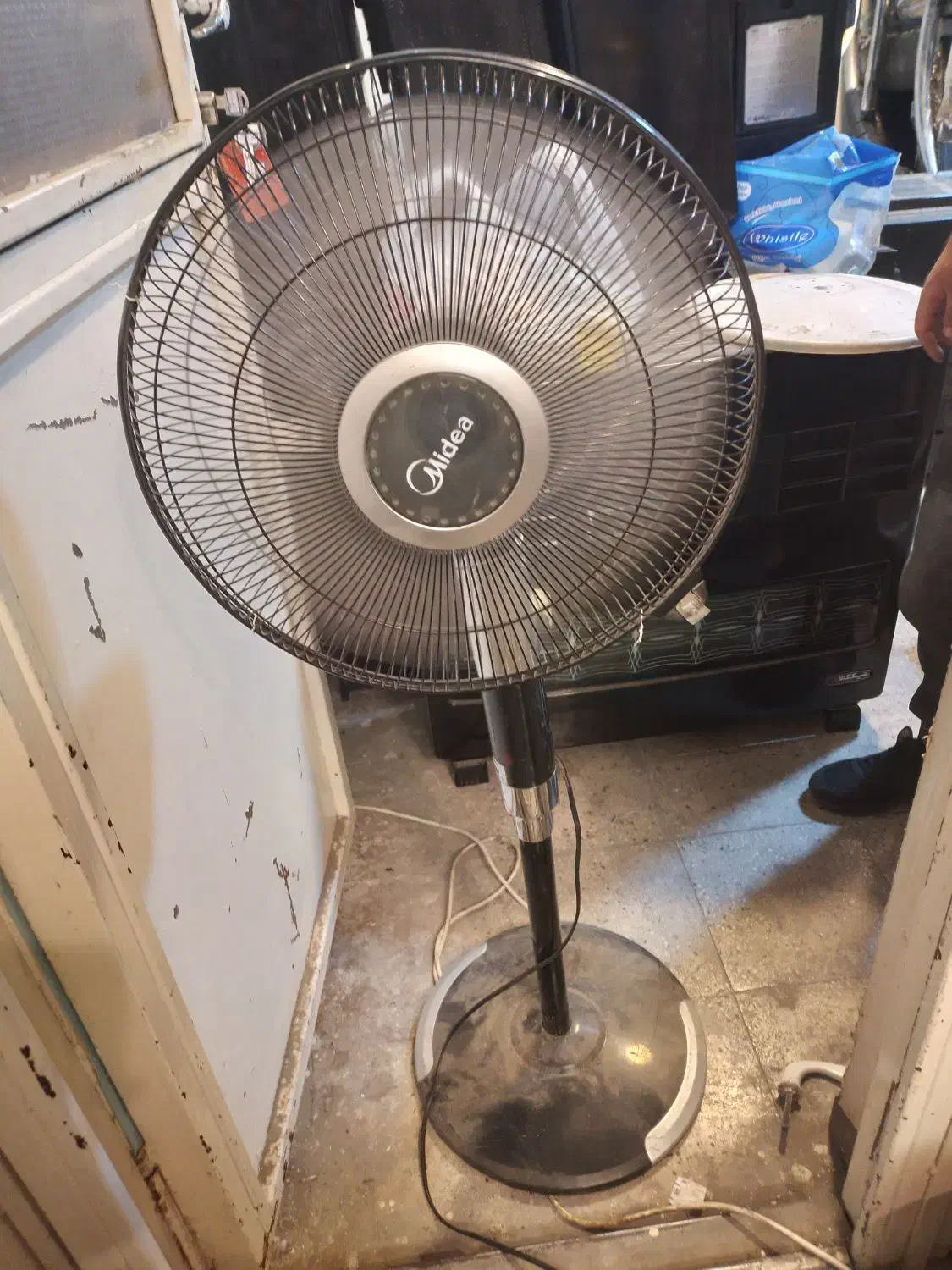 پنکه|پنکه و تصفیهکنندهٔ هوا|تهران, نصرت|دیوار