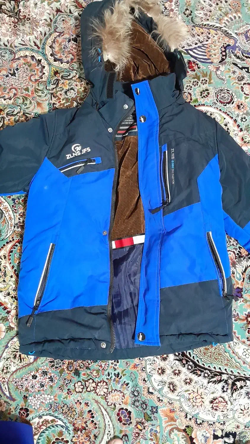 ۲عدد کاپشن در حد نو پسرانه برای سن۹تا۱۲سال|کفش و لباس بچه|پرند, فاز ۳|دیوار