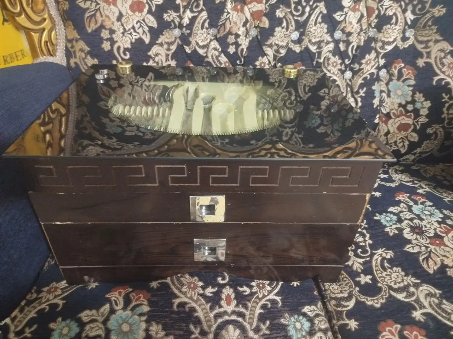 جا قاشقی و کنسول با چهار تا پایه سالم|ظروف سرو و پذیرایی|خرم‌آباد, |دیوار