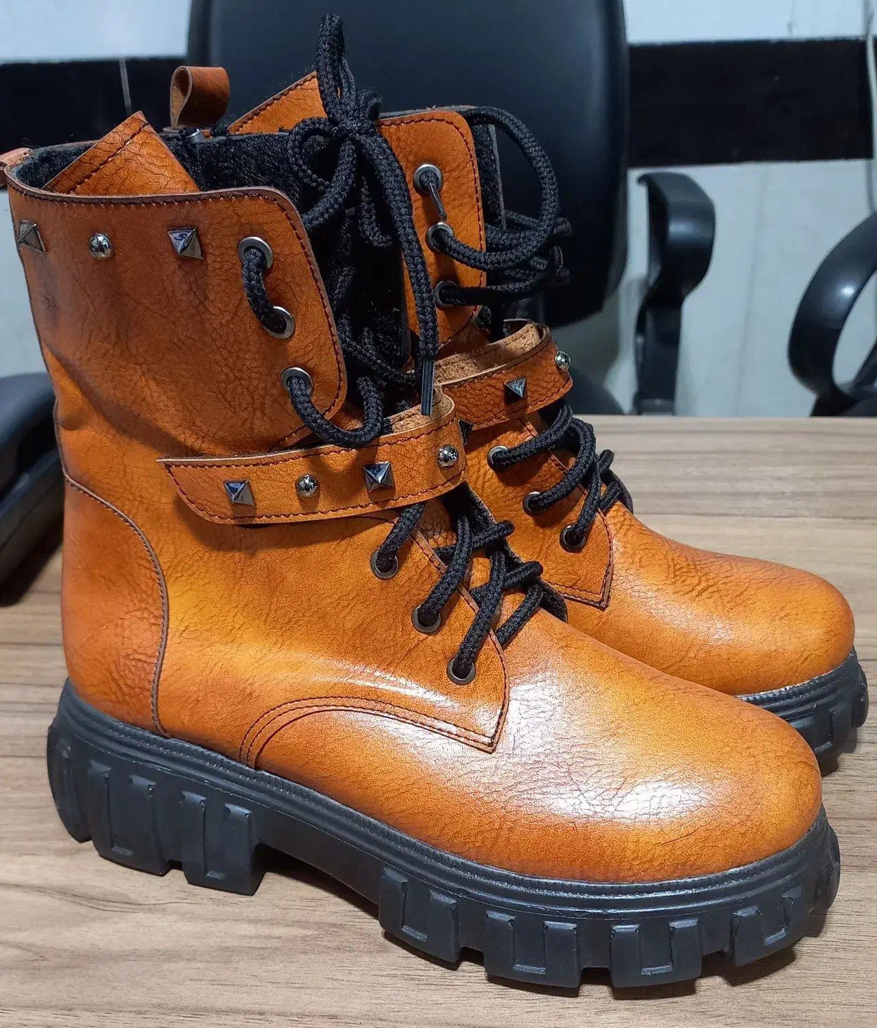 نیم پوت|کیف، کفش، کمربند|بجنورد, |دیوار