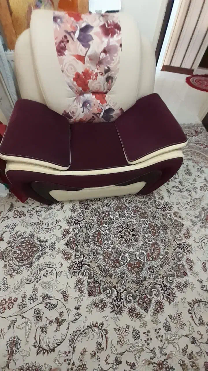 مبل ۷ نفره مخمل راحتی|مبلمان خانگی و میز عسلی|اصفهان, صدف|دیوار