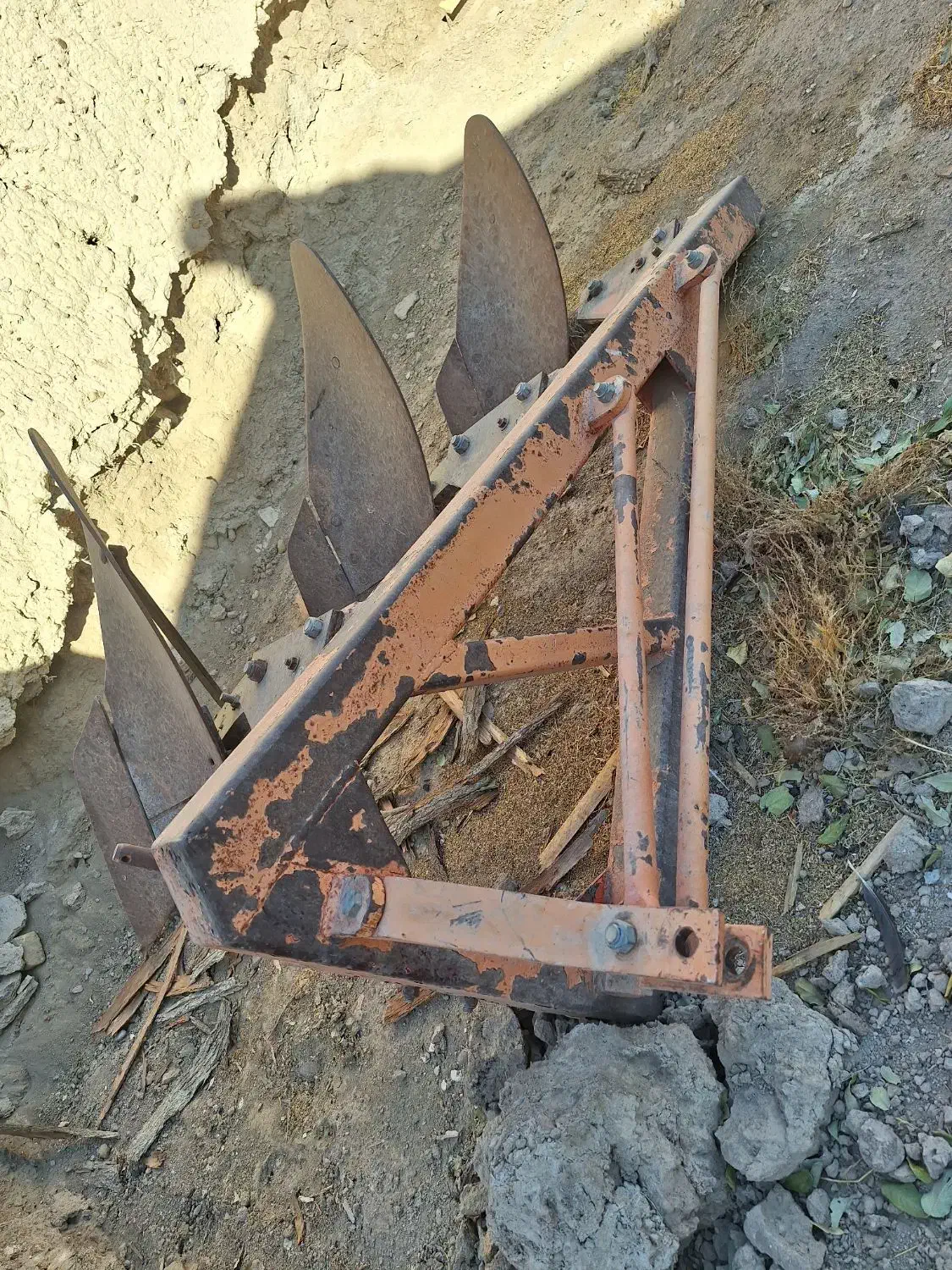 گاو آهن سه خیش شخمیران|قطعات یدکی و لوازم جانبی|چاراویماق, |دیوار