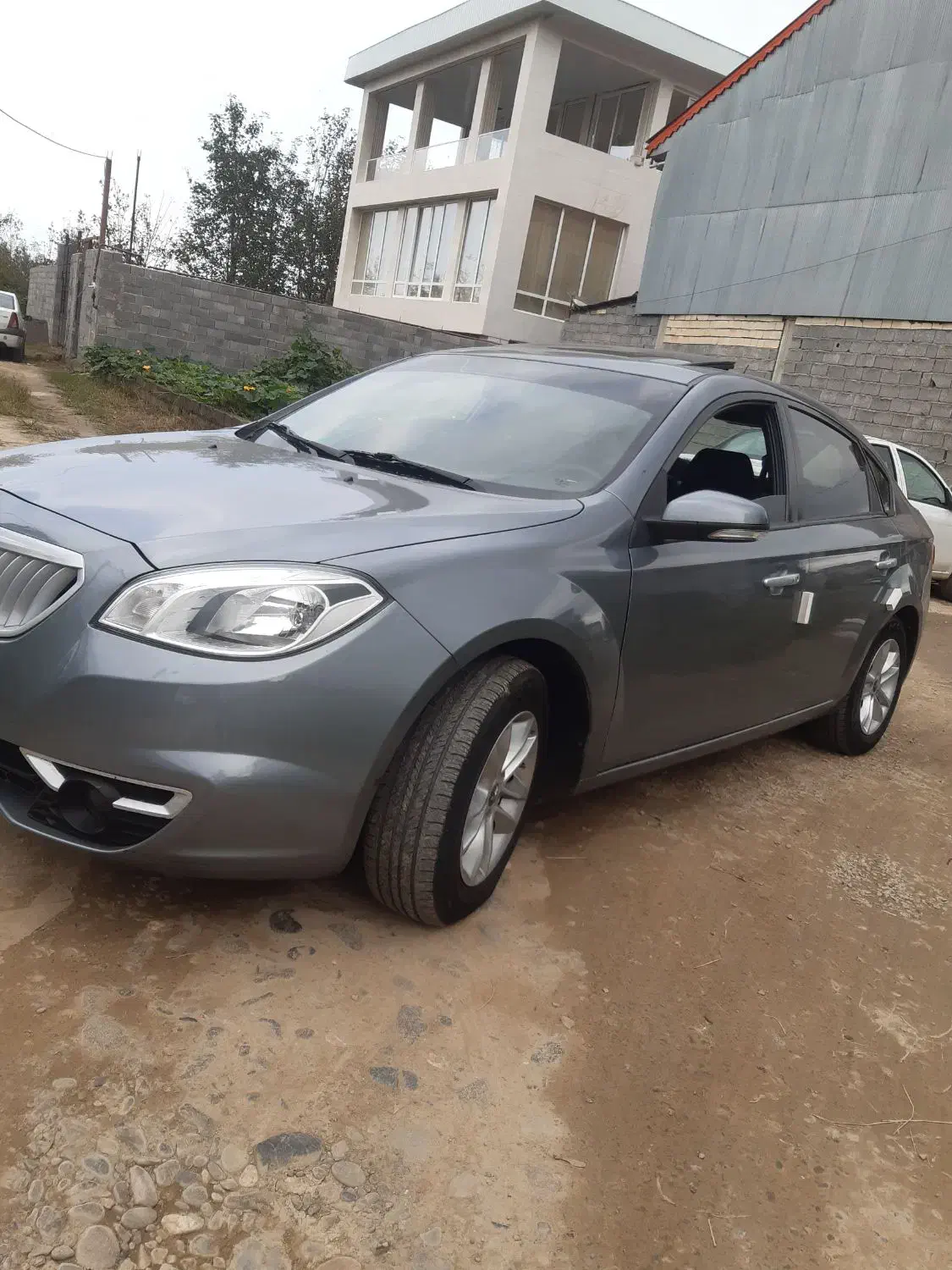 برلیانس 330 اتومات مدل ۹۶ تک برگ سند|خودرو سواری و وانت|لاهیجان, لیالستان|دیوار