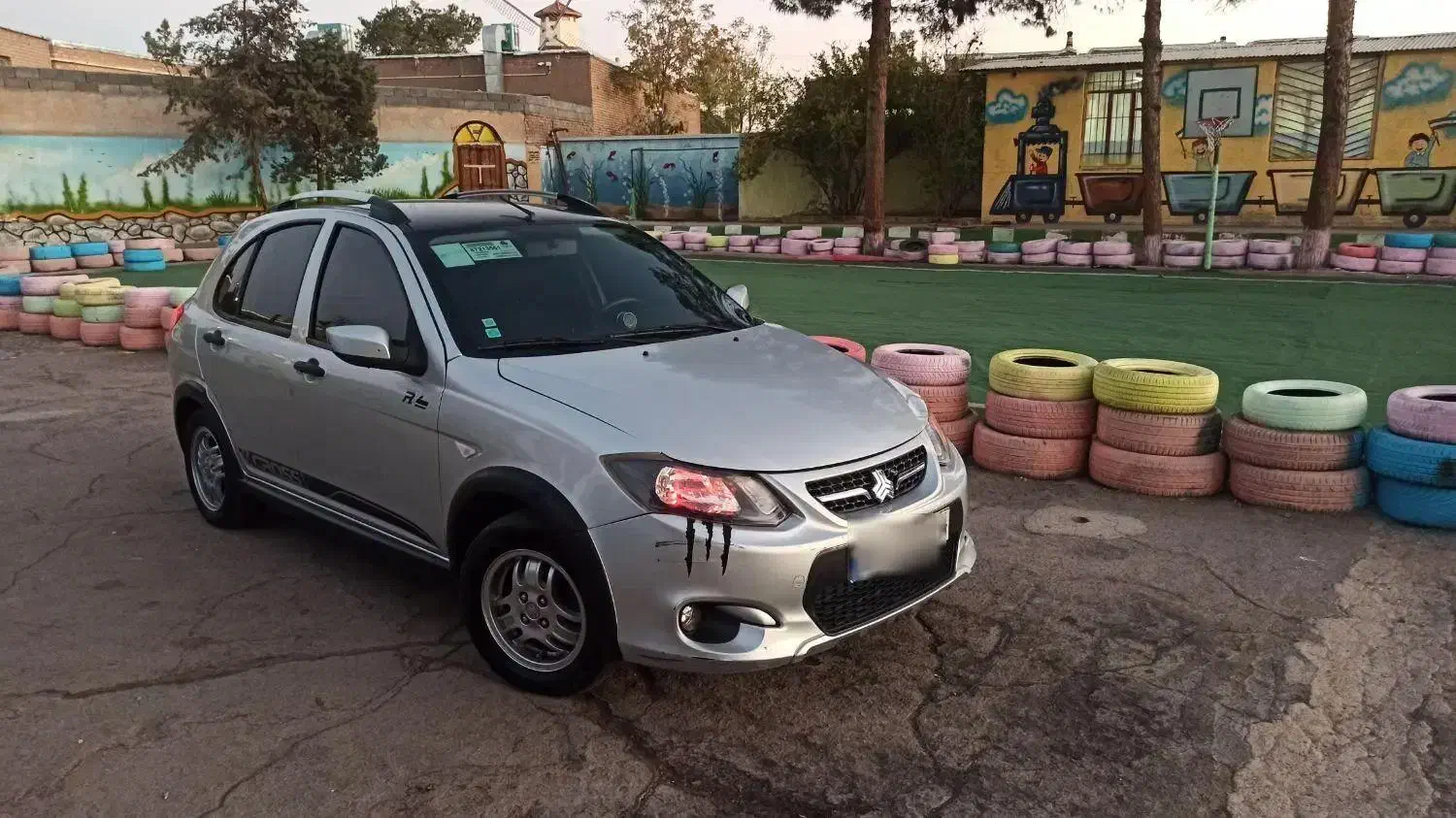 کوییک آر، نقره ای مشکی متالیک، مدل آخر مدل ۹۹|خودرو سواری و وانت|سبزوار, هویزه|دیوار