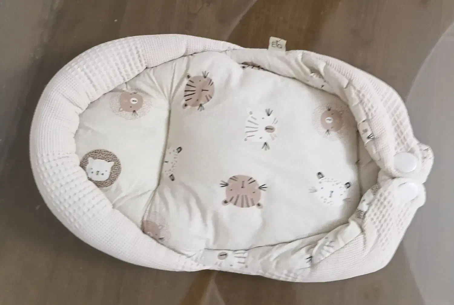 آغوشگیر مارک الا Ela|اسباب و اثاث بچه|تهران, مینای شمالی (مخبر)|دیوار