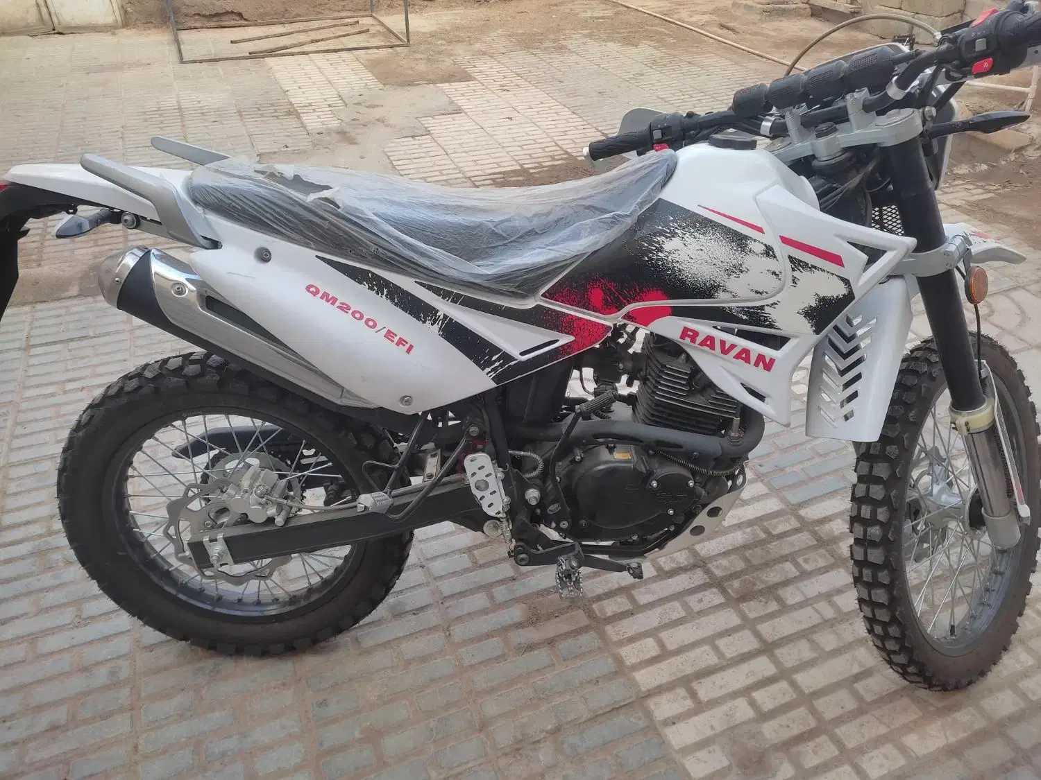 تریل روان1401خشک|موتورسیکلت|راور, |دیوار