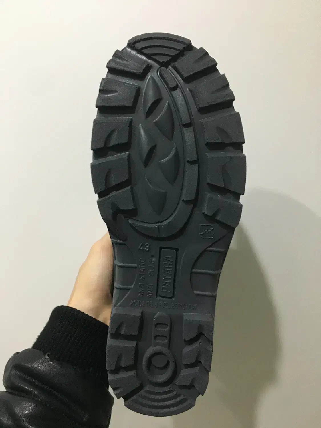 کفش ایمنی|کیف، کفش، کمربند|ساری, |دیوار