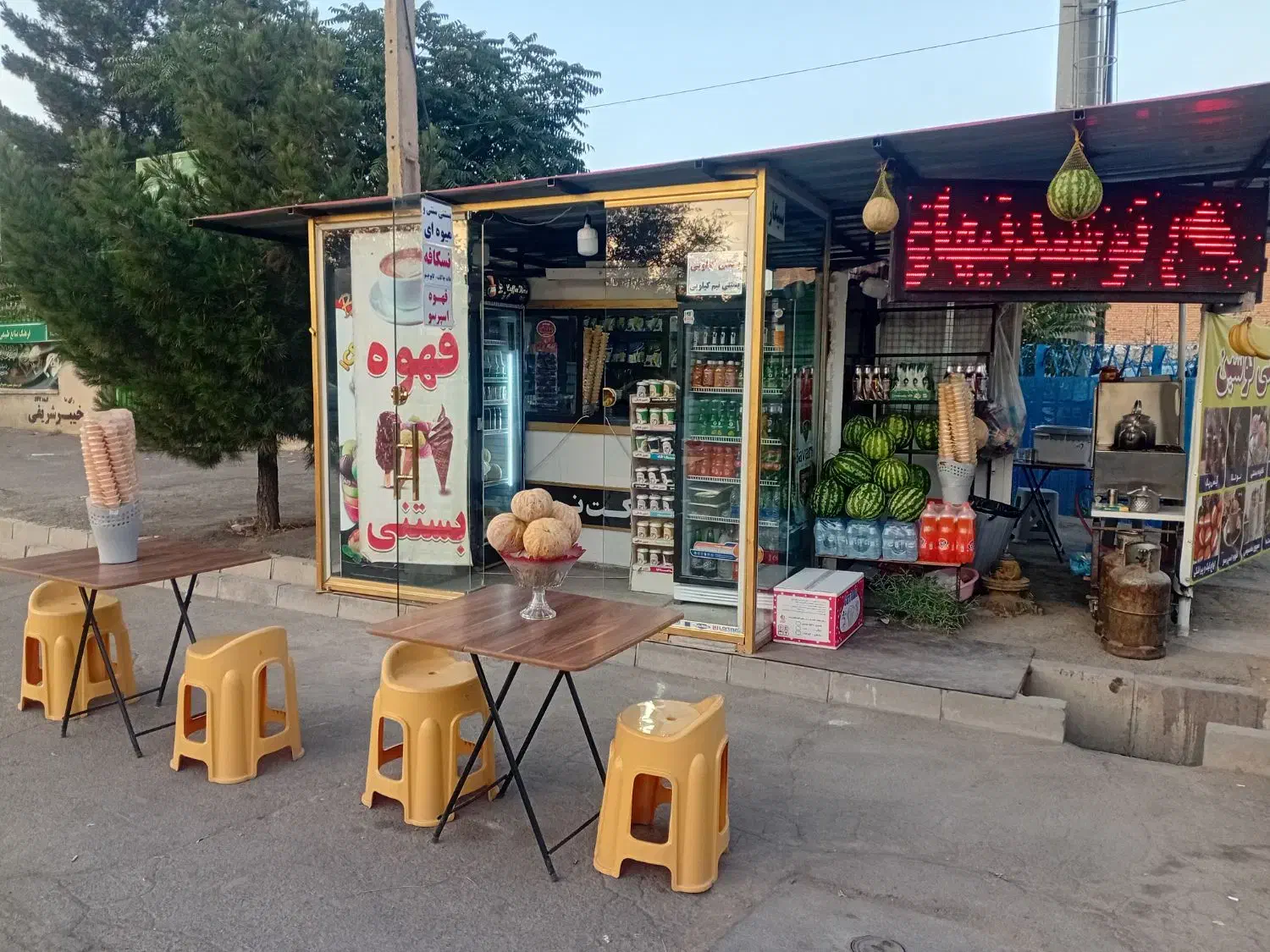 اجاره یه باب دکه درنوشین شهر|اجارهٔ مغازه و غرفه|نوشین شهر, |دیوار