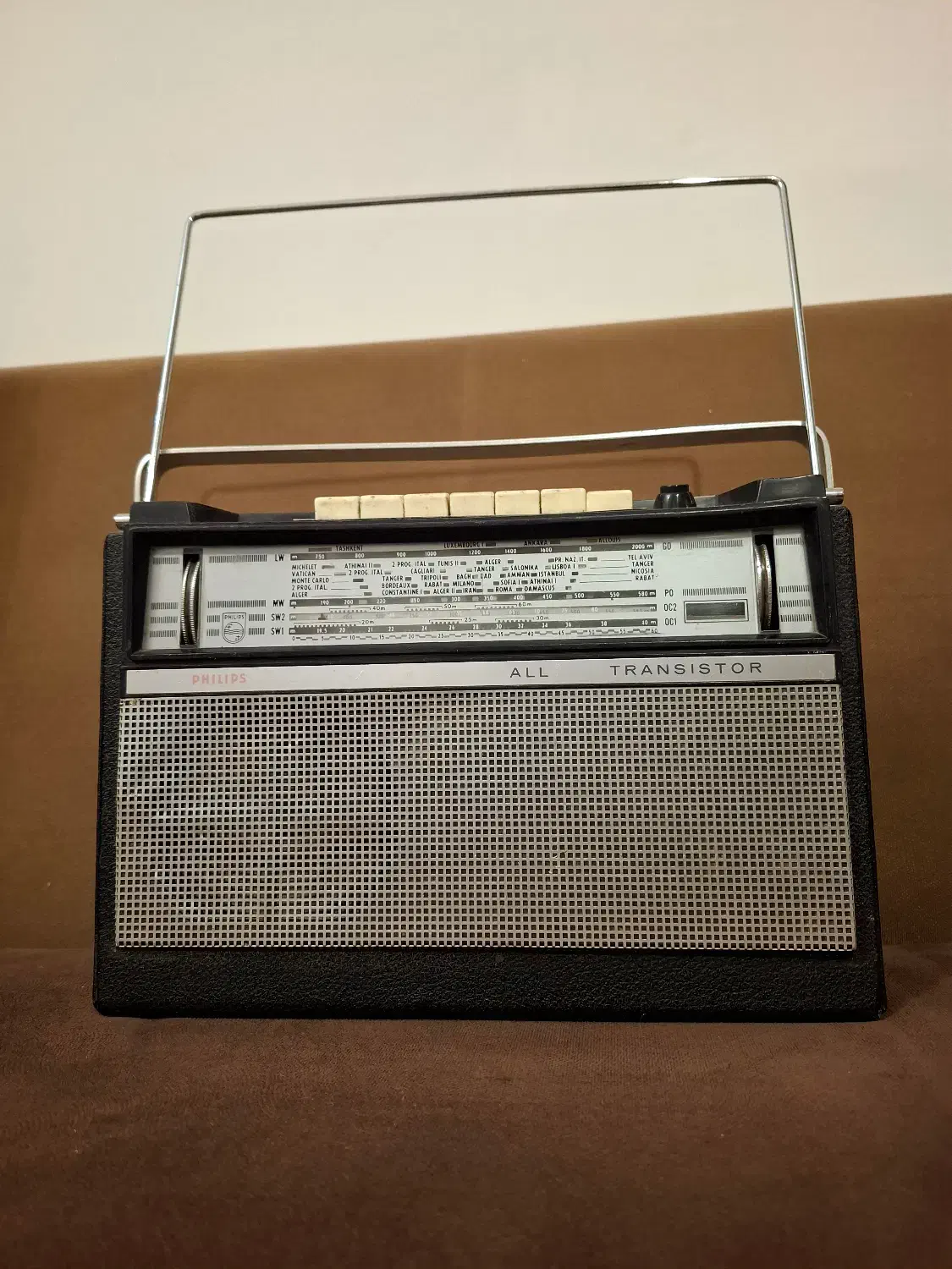 رادیوی قدیمی Philips All Transistor|کلکسیون اشیاء عتیقه|اردبیل, |دیوار