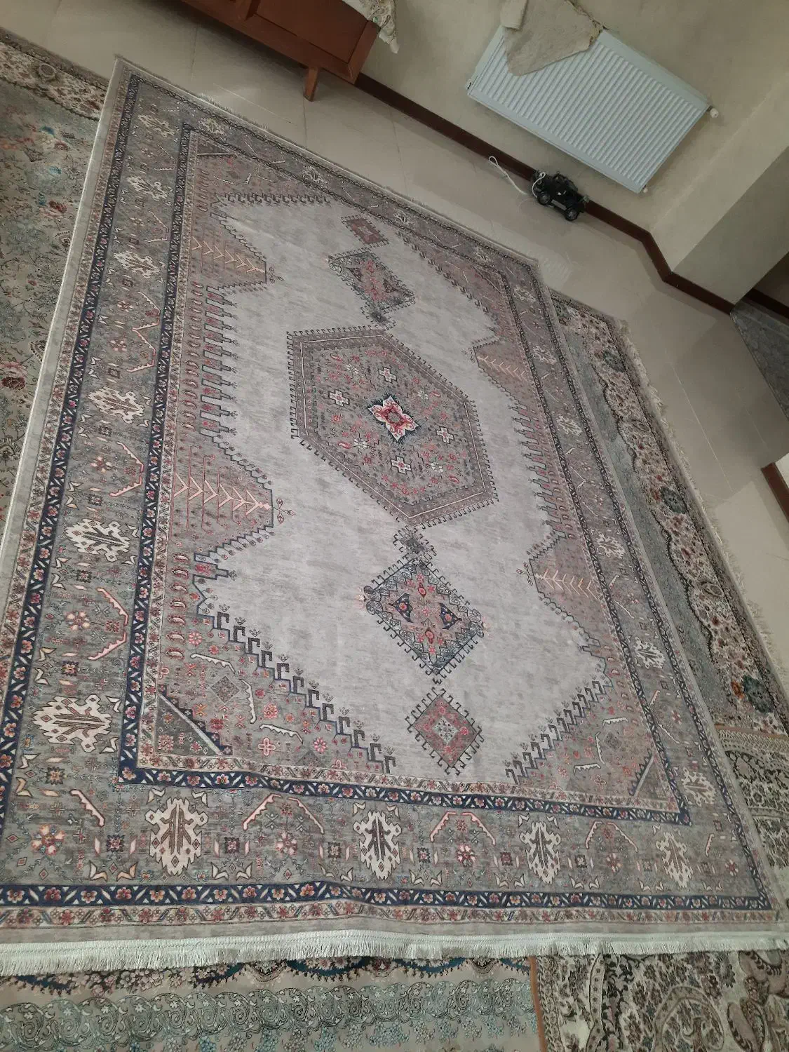 فرش پردیسان دلیجان|فرش|پردیس, فاز ۸|دیوار