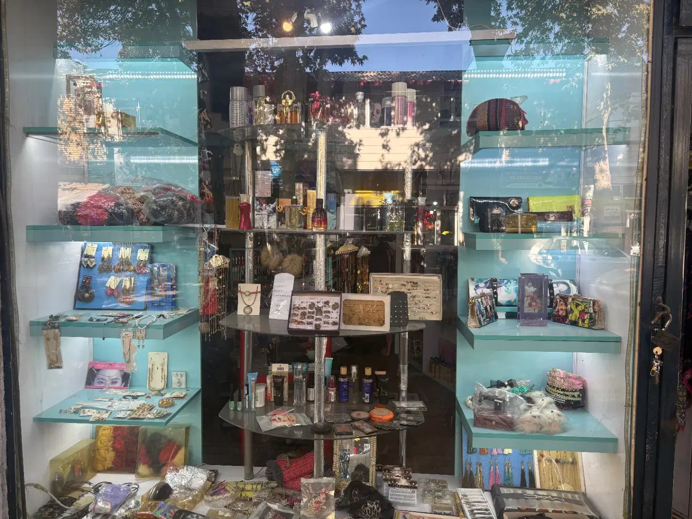 ویترین|کتابخانه، شلف، قفسههای دیواری|خوی, |دیوار