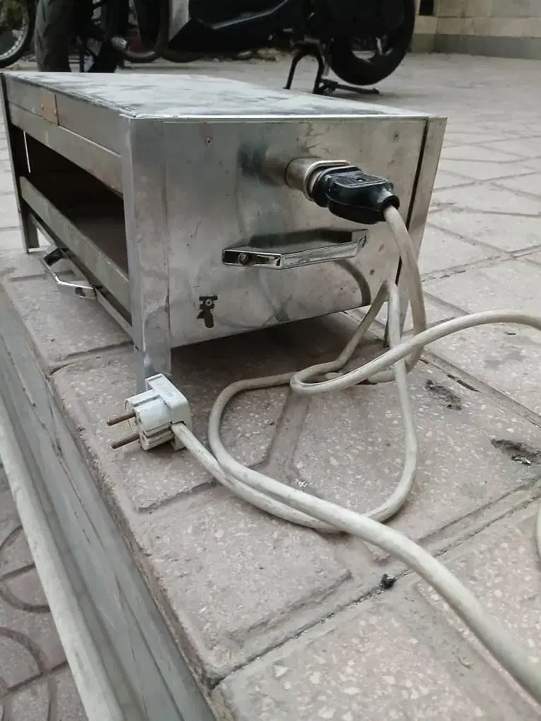 یک عدد کبابپز برقی تمام استیل|اجاق گاز و لوازم برقی پختوپز|تهران, خزانه|دیوار