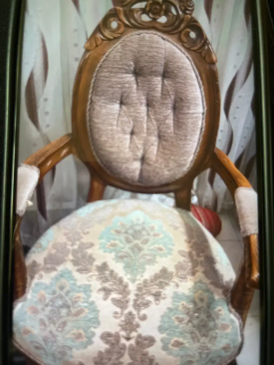 مبلمان ۹ نفره سلطنتی راحتی چوب گردو|مبلمان خانگی و میز عسلی|اصفهان, خرم|دیوار