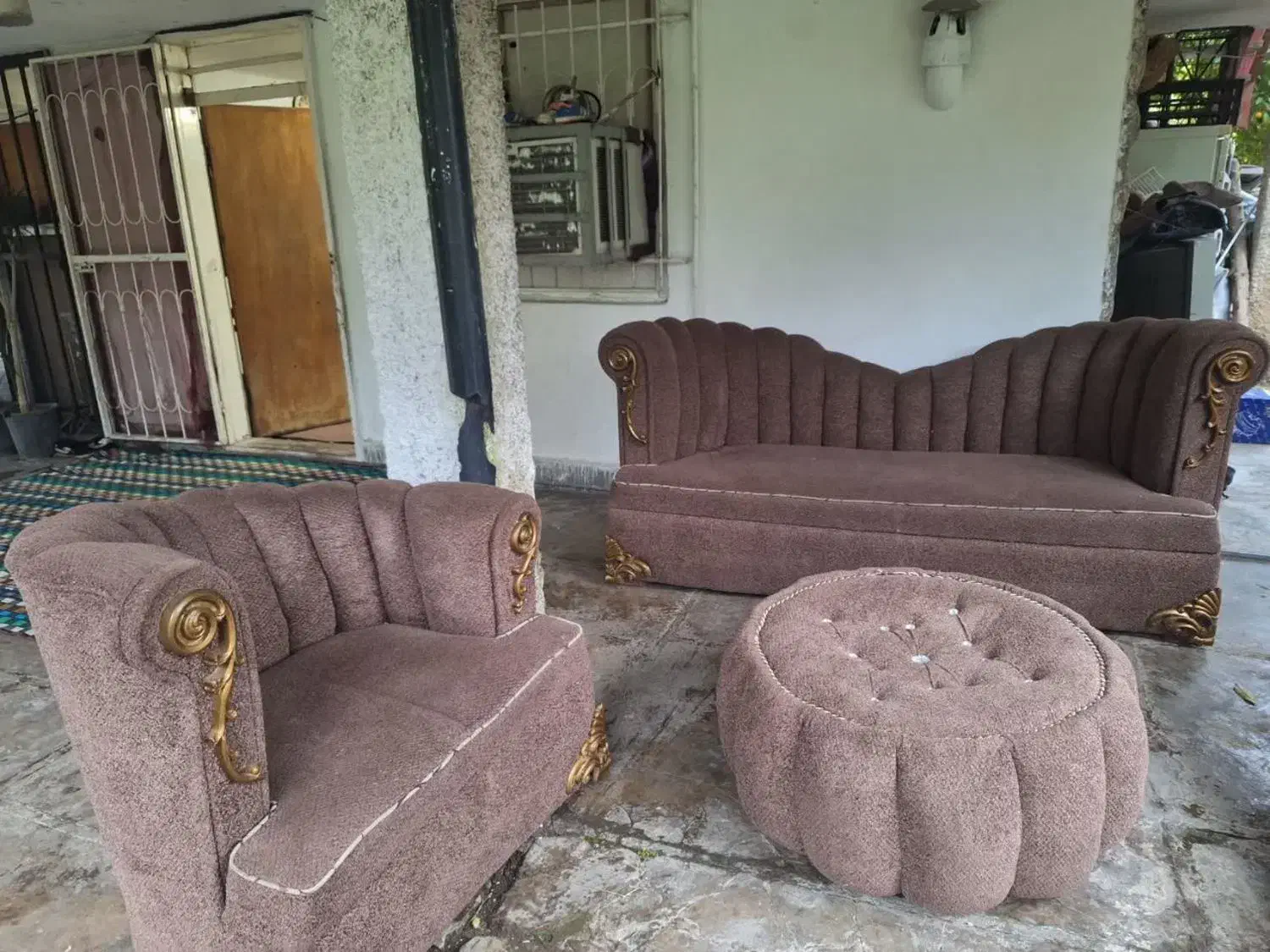 فروش مبل یکسال کارکرد چوب نراد پارچه مرغوب|مبلمان خانگی و میز عسلی|عباسآباد, |دیوار