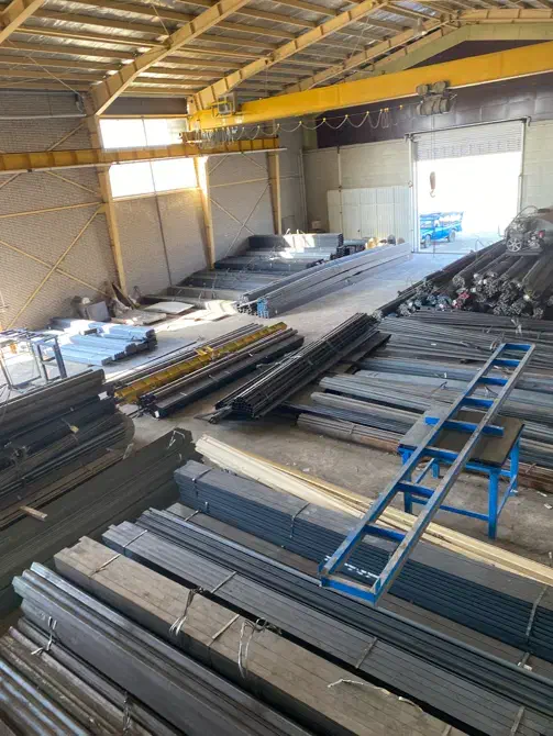 استخدام نیروی کار آهن فروشی|استخدام صنعتی، فنی، مهندسی|سلماس, |دیوار