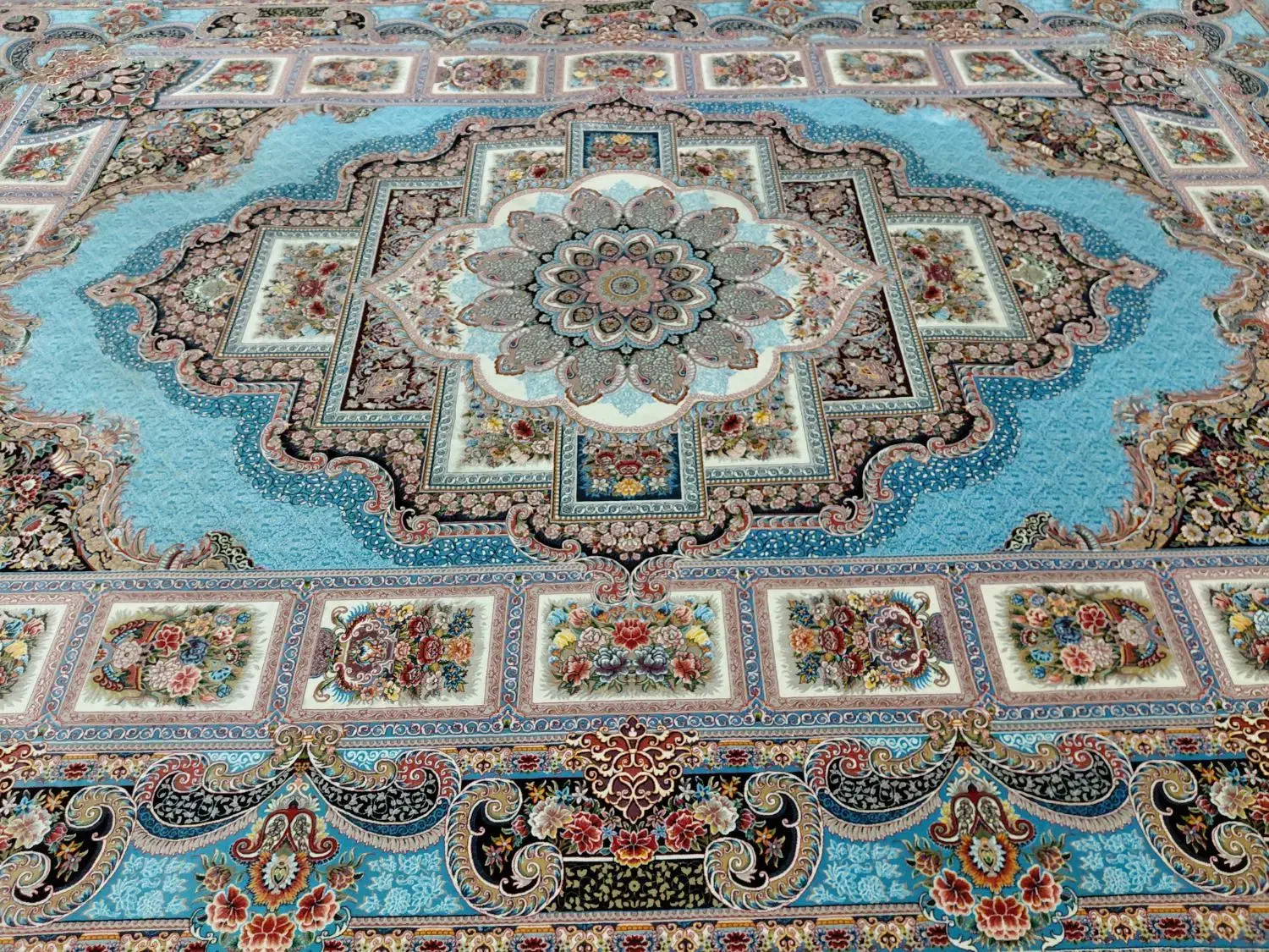 جفت نه متری تراکم ۳۶۰۰|فرش|ورامین, خیر آباد|دیوار