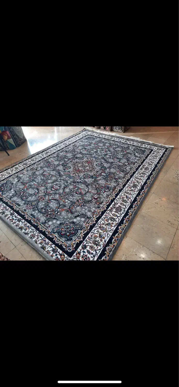 فرش افشان سفید و فیلی ۱۲ متری اکبند هراج سید ضیاء|فرش|مشهد, بهارستان|دیوار