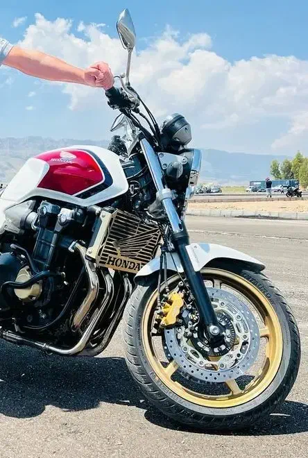 ب این شماره تماس بگیرید|موتورسیکلت|شیراز, فرهنگ شهر|دیوار