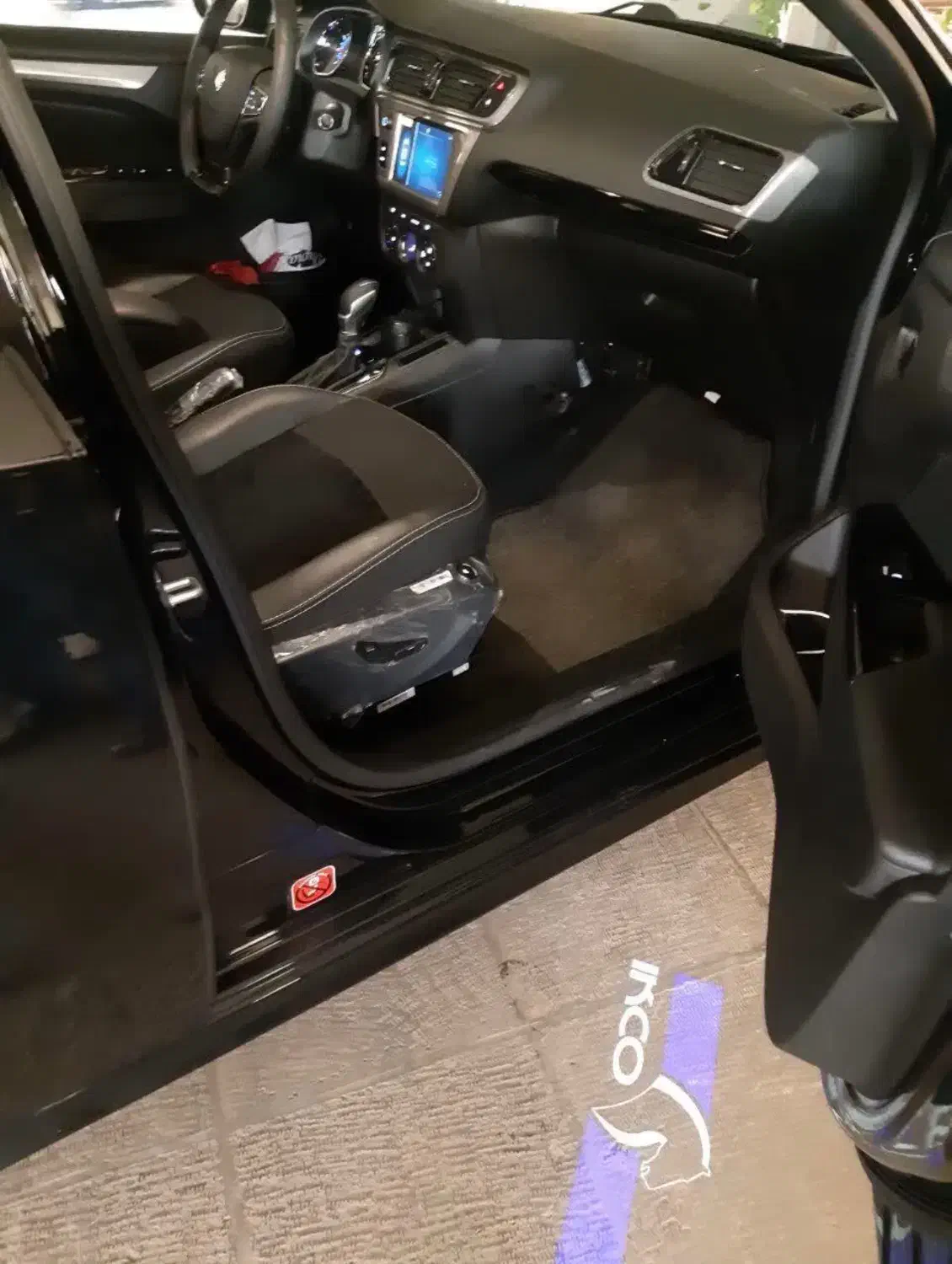 تارا v4 مشکی ۴۰۳|خودرو سواری و وانت|قم, سالاریه|دیوار