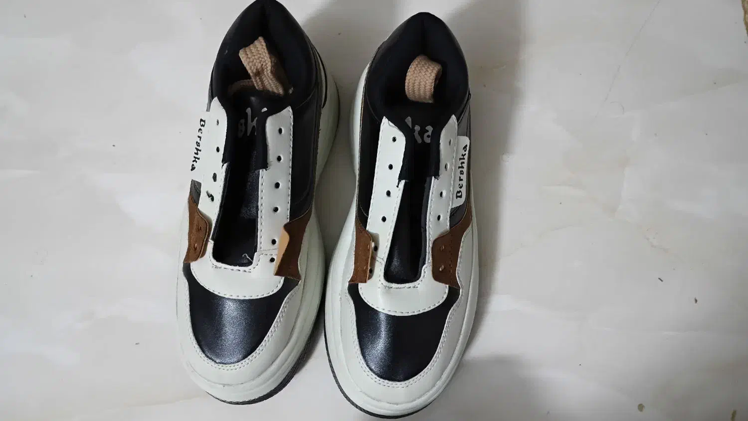 کفش|کیف، کفش، کمربند|بیرجند, |دیوار