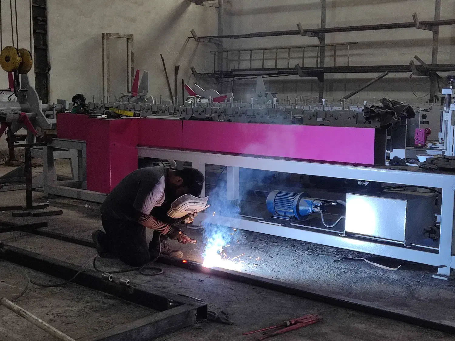 استخدام جوشکار|استخدام صنعتی، فنی، مهندسی|فرح آباد, |دیوار