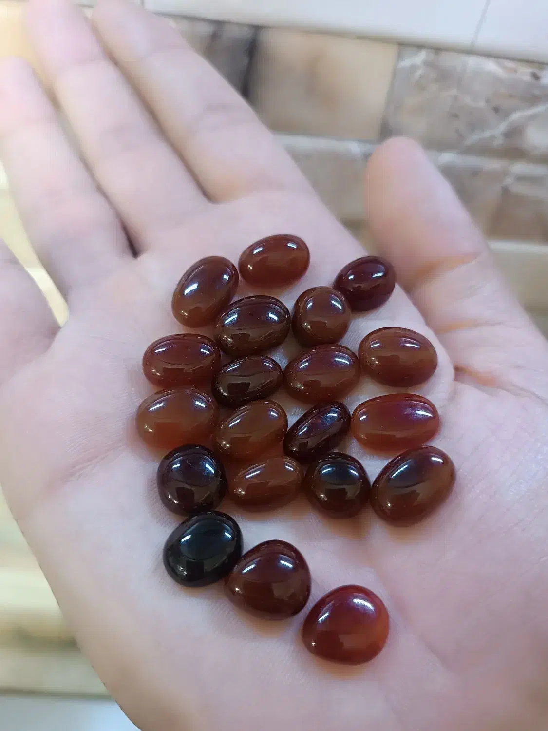 نگین.|جواهرات|زاهدان, |دیوار