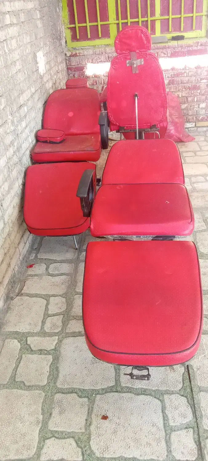 صندلی سه تیکه مناسب آرایشگاه تمیز روکش چرم|آرایشگاه و سالن‌های زیبایی|کارون, |دیوار