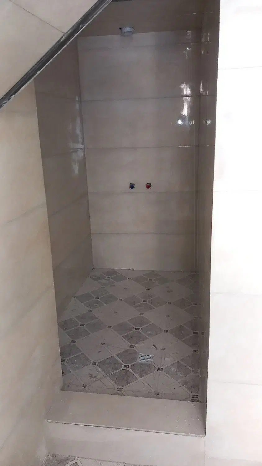 کاشی کاری و سیمانکاری دیوار چینی|خدمات پیشه و مهارت|ماکو, |دیوار